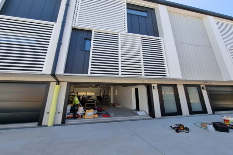 Photo of property in 3/17 Victoria Road, Mount Maunganui, 3116