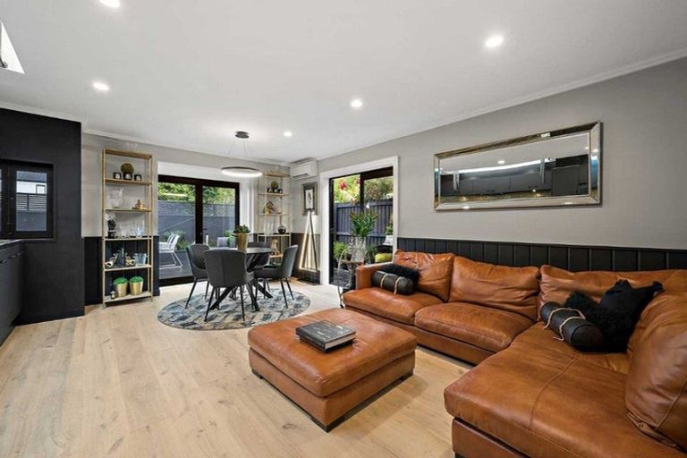 Photo of property in 2/19 Kilmarnock Street, Riccarton, Christchurch, 8011