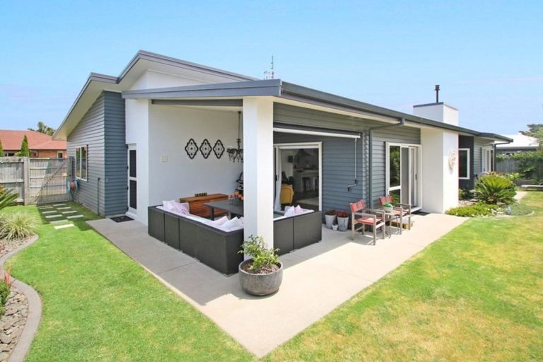 Photo of property in 9 Oakwood Way, Papamoa Beach, Papamoa, 3118