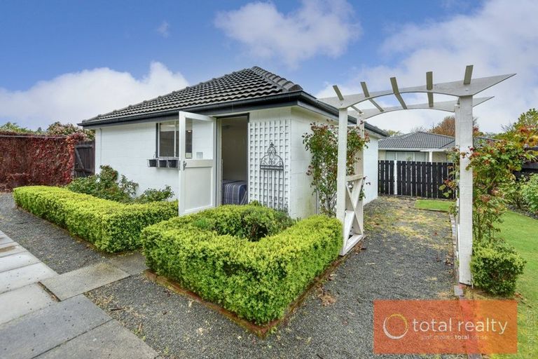 Photo of property in 14 Oldham Crescent, Halswell, Christchurch, 8025