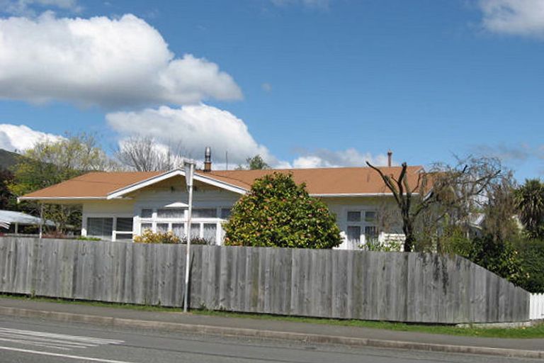 Photo of property in 115 Tipahi Street, Nelson South, Nelson, 7010