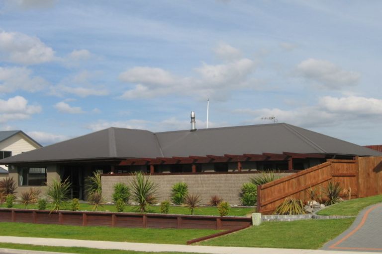 Photo of property in 23 Heaphy Place, Pukehangi, Rotorua, 3015