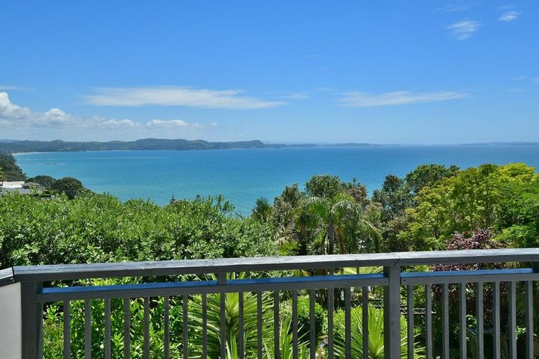 Photo of property in 44 Vipond Road, Stanmore Bay, Whangaparaoa, 0932