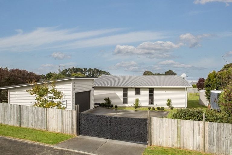 Photo of property in 18 Omana Avenue, Shelly Beach, Helensville, 0874