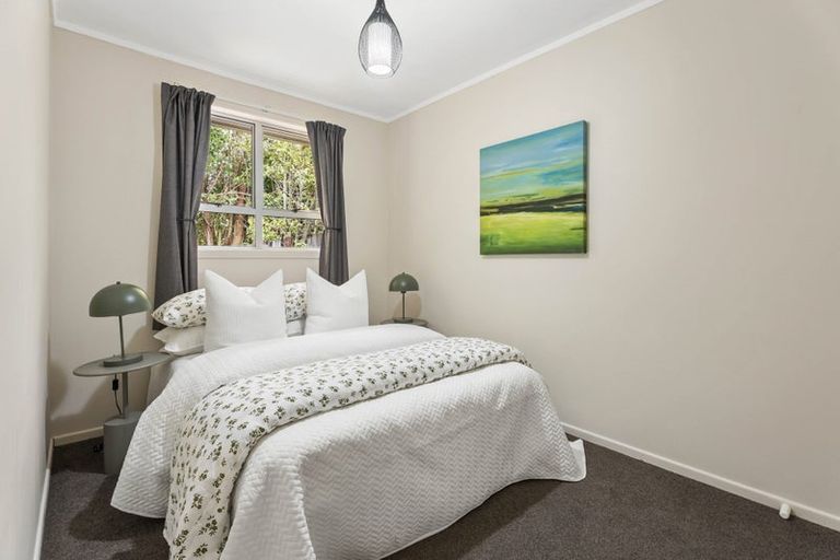 Photo of property in 10 Kawaka Street, Titirangi, Auckland, 0604