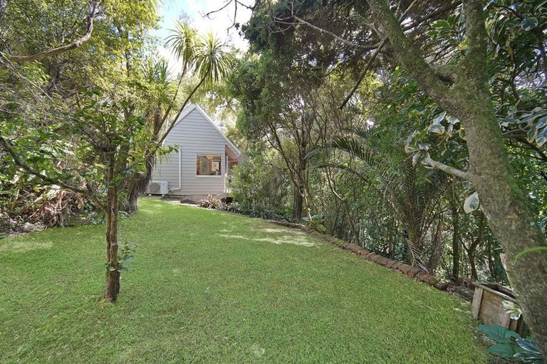 Photo of property in 1/22 Rangatira Road, Birkenhead, Auckland, 0626