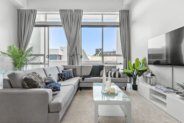 Photo of property in Stadium Garden Flats, 117/107 Thorndon Quay, Pipitea, Wellington, 6011