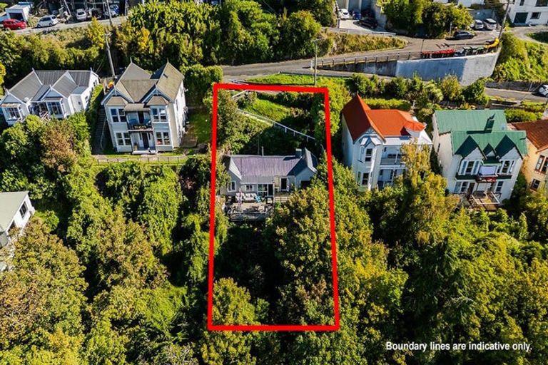 Photo of property in 143 Queen Street, North Dunedin, Dunedin, 9016