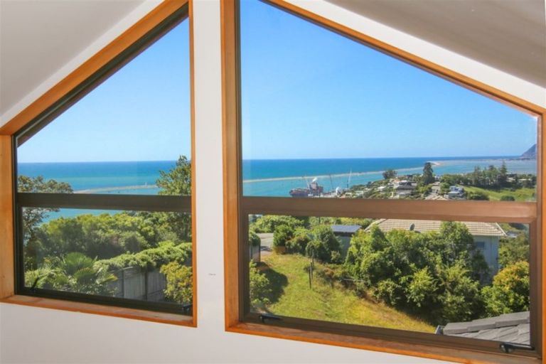 Photo of property in 129 Princes Drive, Britannia Heights, Nelson, 7010