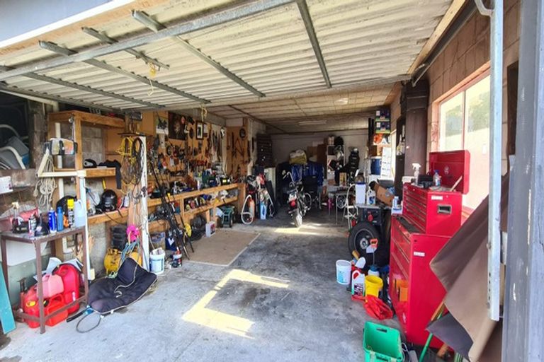 Photo of property in 5 View Street, Maungaturoto, 0520