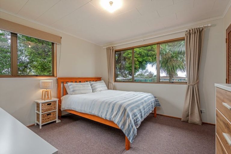 Photo of property in 32 Rata Street, Tokomaru, Palmerston North, 4474