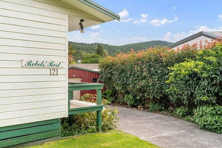 Photo of property in 121 Onemana Drive, Onemana, Whangamata, 3691