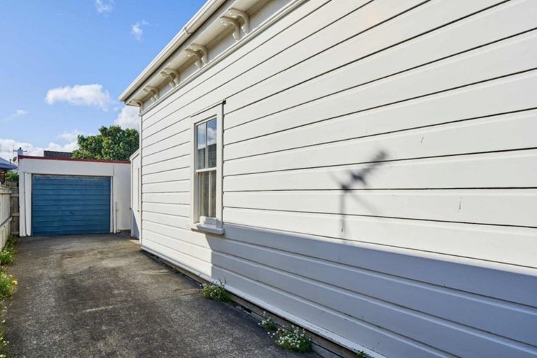 Photo of property in 8 Queen Street, Petone, Lower Hutt, 5012