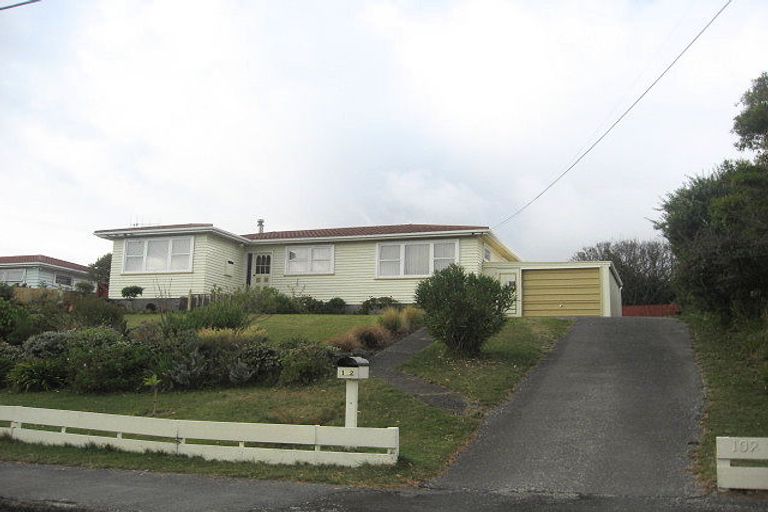 Photo of property in 102 Tilley Road, Paekakariki, 5034