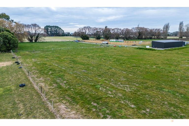 Photo of property in 8 Barretts Road, Seadown, 7973