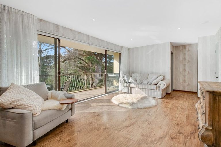 Photo of property in 3/7 The Avenue, Albany, Auckland, 0632