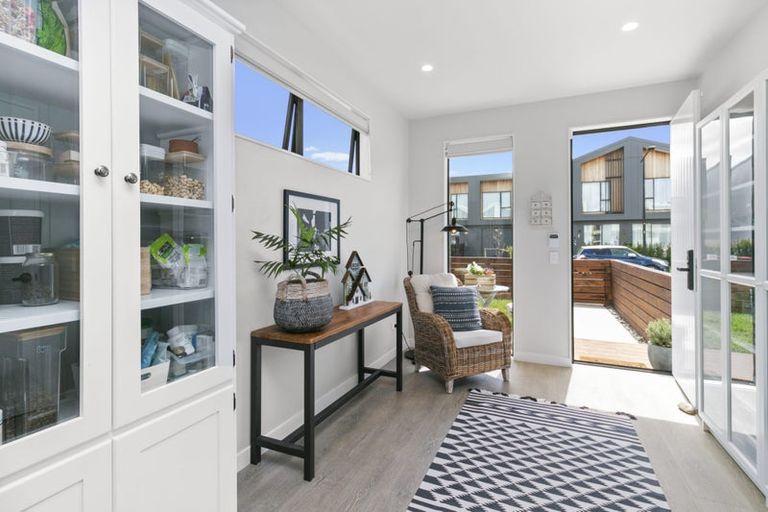 Photo of property in 18 Porowha Road, Westgate, Auckland, 0814