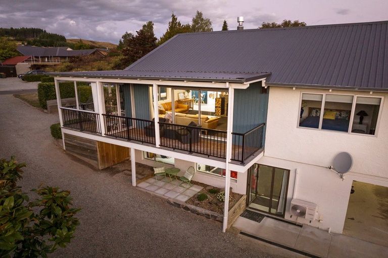 Photo of property in 9 Rimu Lane, Wanaka, 9305