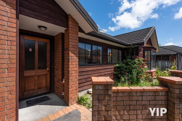 Photo of property in 3/10 Pohutukawa Street, Woburn, Lower Hutt, 5010