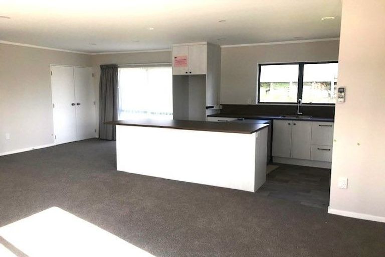 Photo of property in 76b Windsor Road, Bellevue, Tauranga, 3110