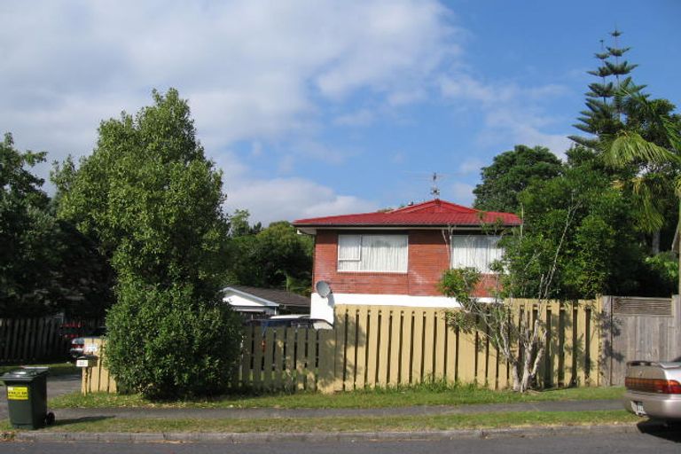 Photo of property in 22 King Richard Place, Browns Bay, Auckland, 0630