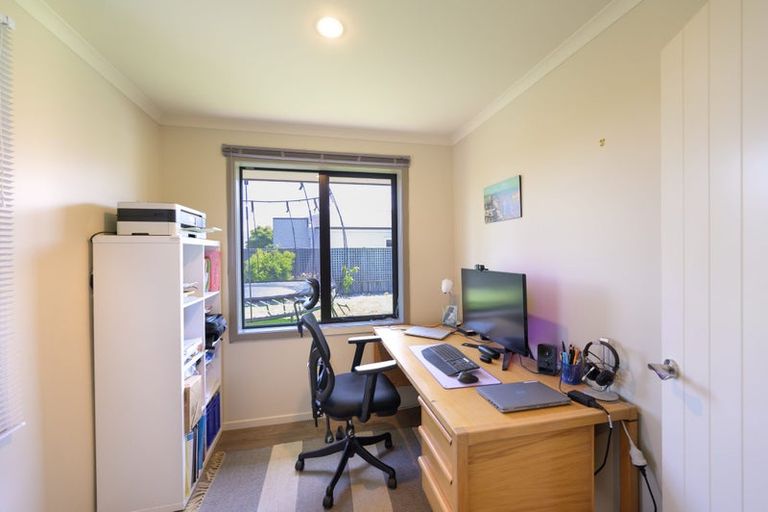 Photo of property in 16 Kakapo Lane, Motueka, 7120