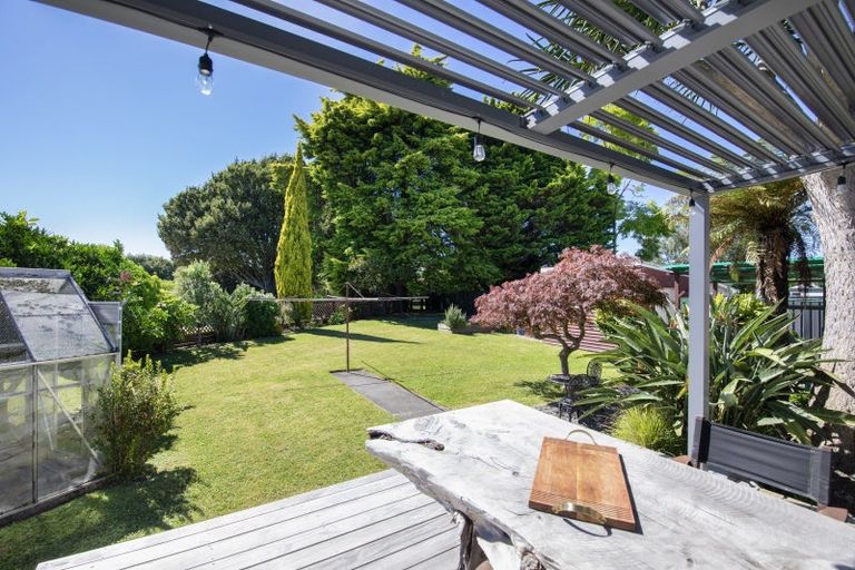 Photo of property in 28 Bright Crescent, Maraenui, Napier, 4110