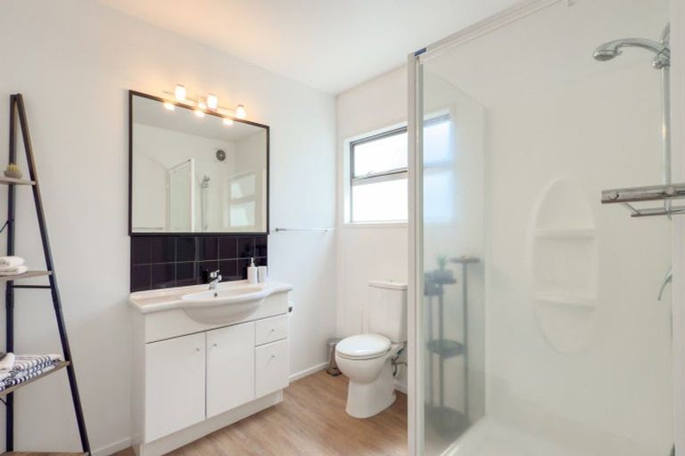 Photo of property in 118 Brook Place, Whangamata, 3620