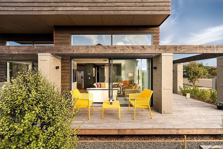 Photo of property in 4 Kanuka Close, Waikanae, 5036