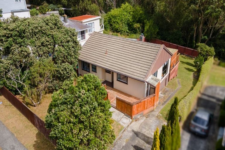Photo of property in 25 Waihemo Street, Waitangirua, Porirua, 5024