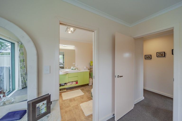 Photo of property in 7 Gregory Grove, Clive, 4102