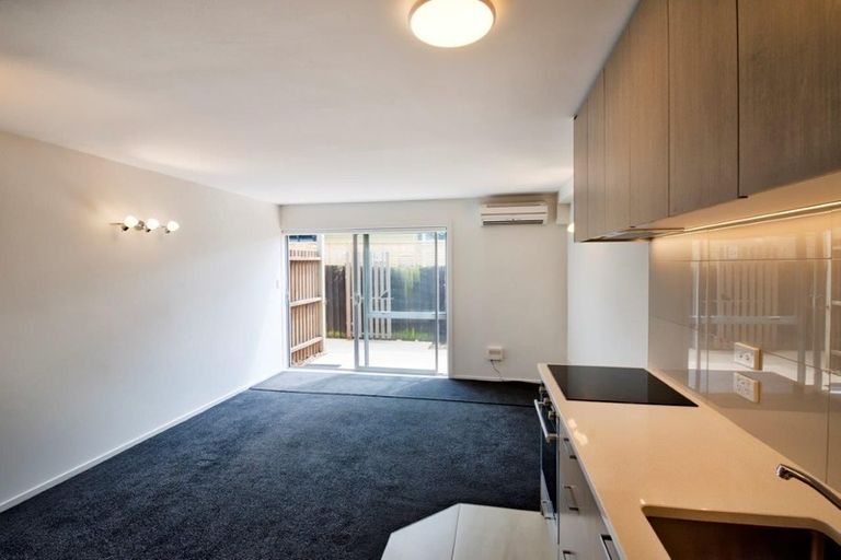 Photo of property in 4/290 Barbadoes Street, Christchurch Central, Christchurch, 8011