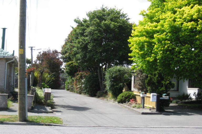 Photo of property in 42 Fovant Street, Russley, Christchurch, 8042