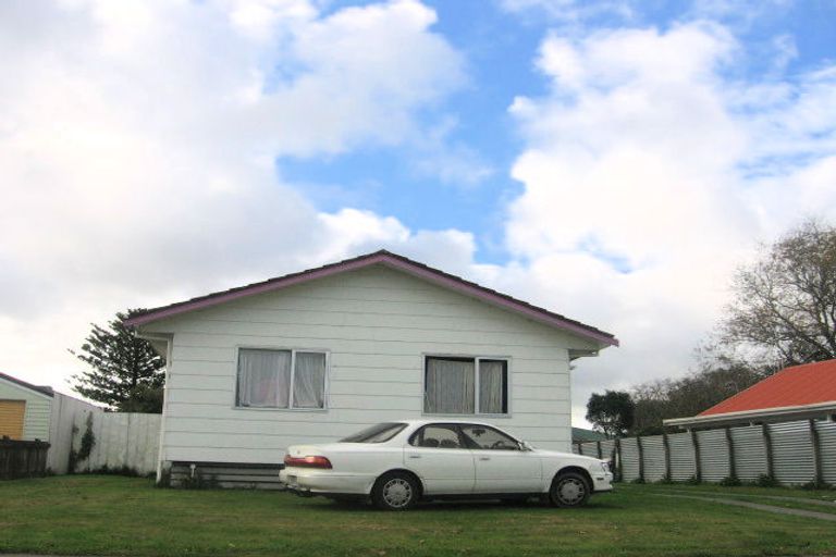 Photo of property in 27 Chatsworth Place, Highbury, Palmerston North, 4412