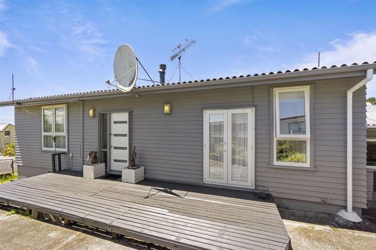 Photo of property in 17 Taurus Crescent, Beach Haven, Auckland, 0626