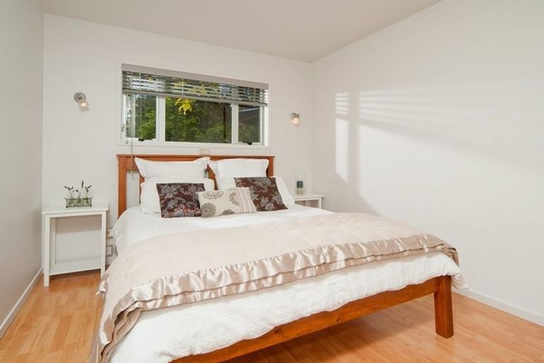 Photo of property in 3/73 Princes Street, Northcote Point, Auckland, 0627