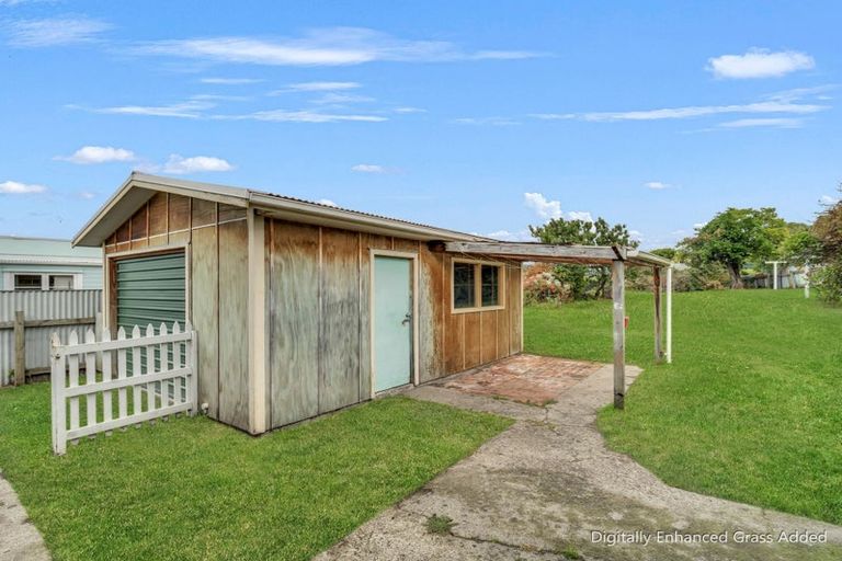 Photo of property in 55 Carlton Avenue, Gonville, Whanganui, 4501