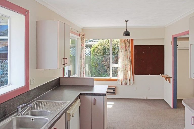 Photo of property in 65 Appleby Crescent, Burnside, Christchurch, 8053