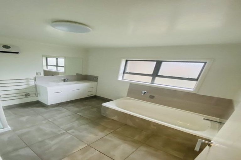 Photo of property in 42 Fergusson Street, Solway, Masterton, 5810