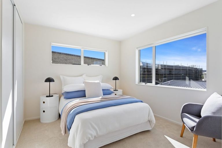 Photo of property in 32 Riria Crescent, Takanini, 2112