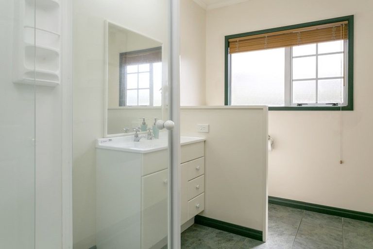 Photo of property in 86 Birch Street, Hilltop, Taupo, 3330