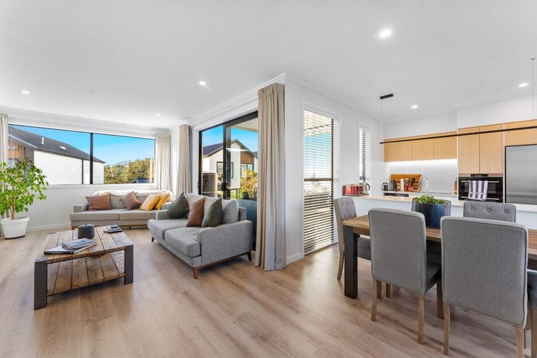 Photo of property in 4 Marine Parade, Hobsonville, Auckland, 0616