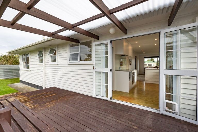 Photo of property in 4 Tingey Place, Awapuni, Palmerston North, 4412
