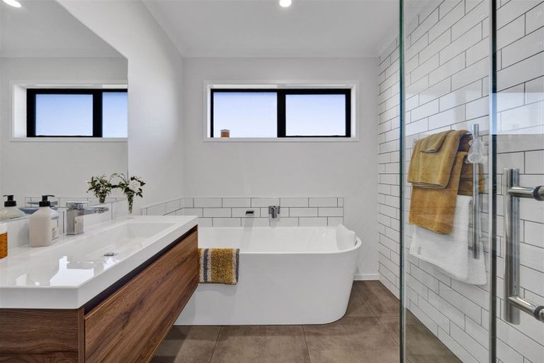 Photo of property in 20a Larlin Drive, Hawera, 4675