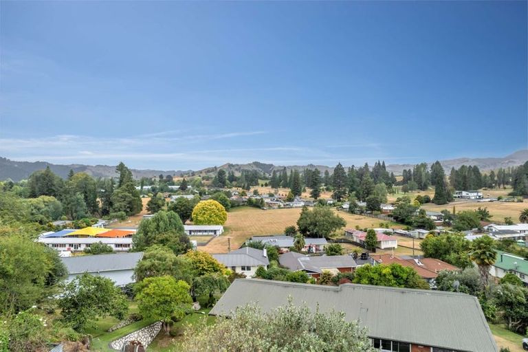 Photo of property in 7 Hikurangi Terrace, Taumarunui, 3920