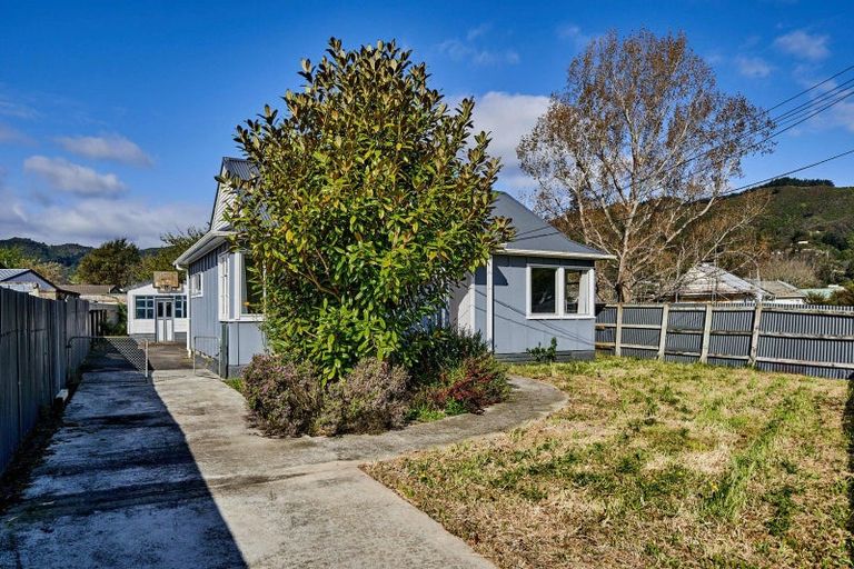 Photo of property in 79 Waddington Drive, Naenae, Lower Hutt, 5011