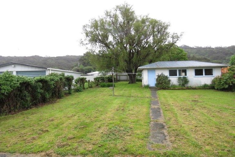 Photo of property in 55 Westminster Road, Wainuiomata, Lower Hutt, 5014