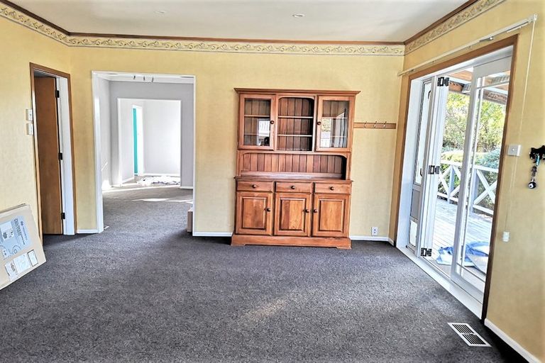 Photo of property in 1118 Fergusson Drive, Clouston Park, Upper Hutt, 5018