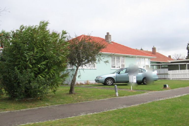 Photo of property in 28 Tweed Street, Roslyn, Palmerston North, 4414