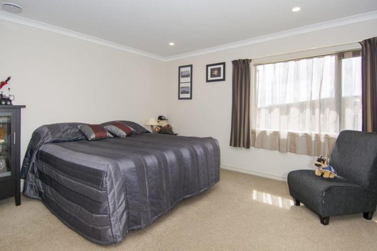 Photo of property in 32 Caldera Crescent, Pyes Pa, Tauranga, 3112